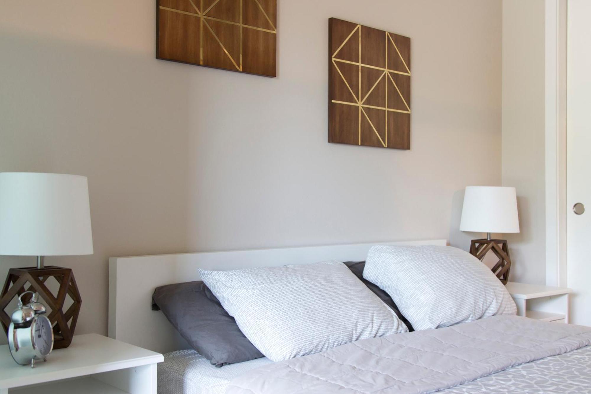 Amazing Capitol Hill With Free Parking! Apartment *